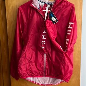 Tommy Hilfiger “packable jacket” with matching bag *NWT*